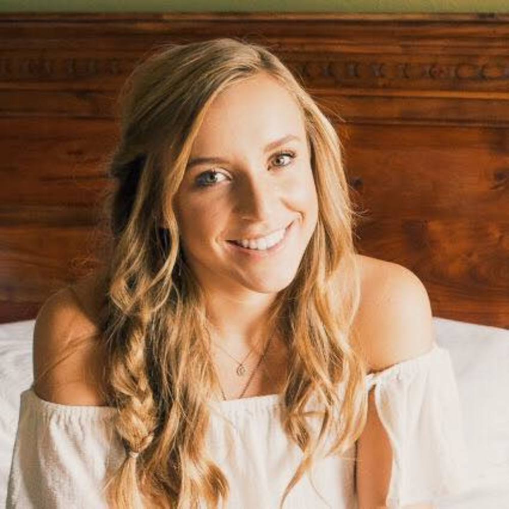 Meet your Posher, Emma